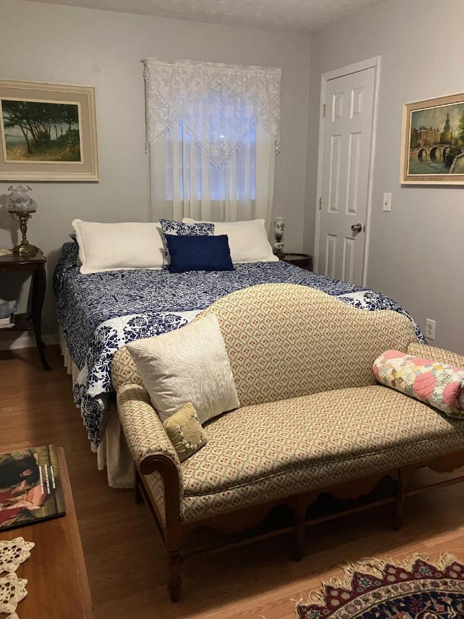 Bed and Breakfast The Ashe Farm Marshall Экстерьер фото
